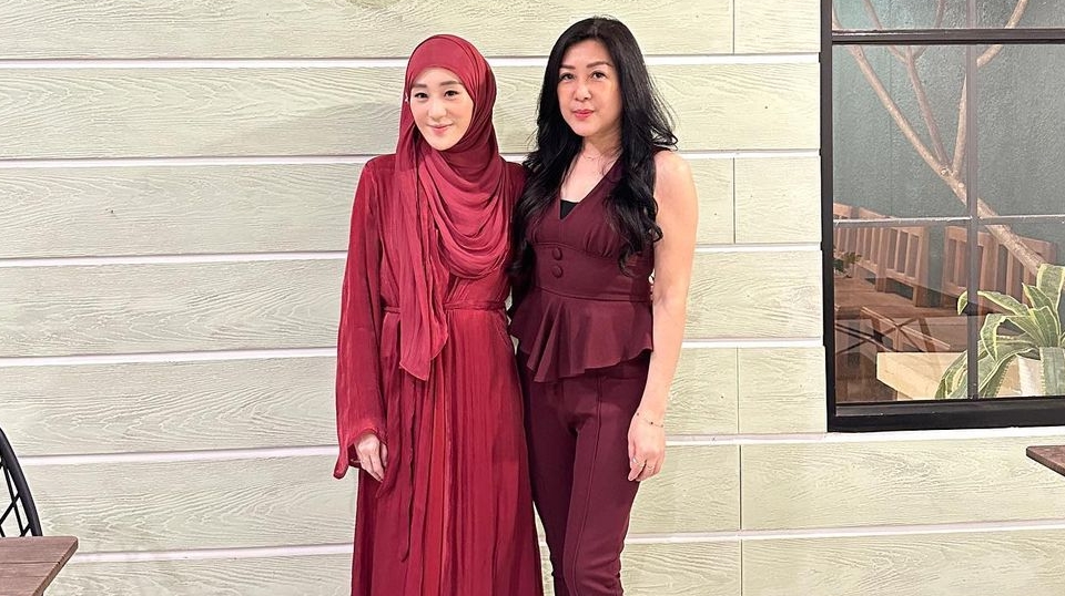 Larissa Chou dan Ibu Beda Agama