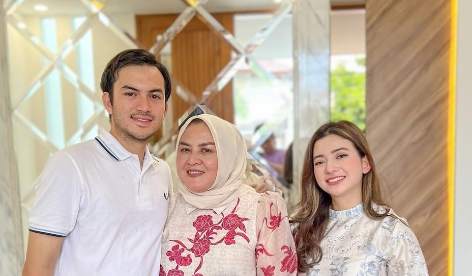 Keluarga Rizky Nazar