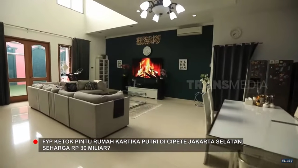 Rumah Mewah Kartika Putri Senilai 30 Miliar? [YouTube/TRANS7 OFFICIAL]
