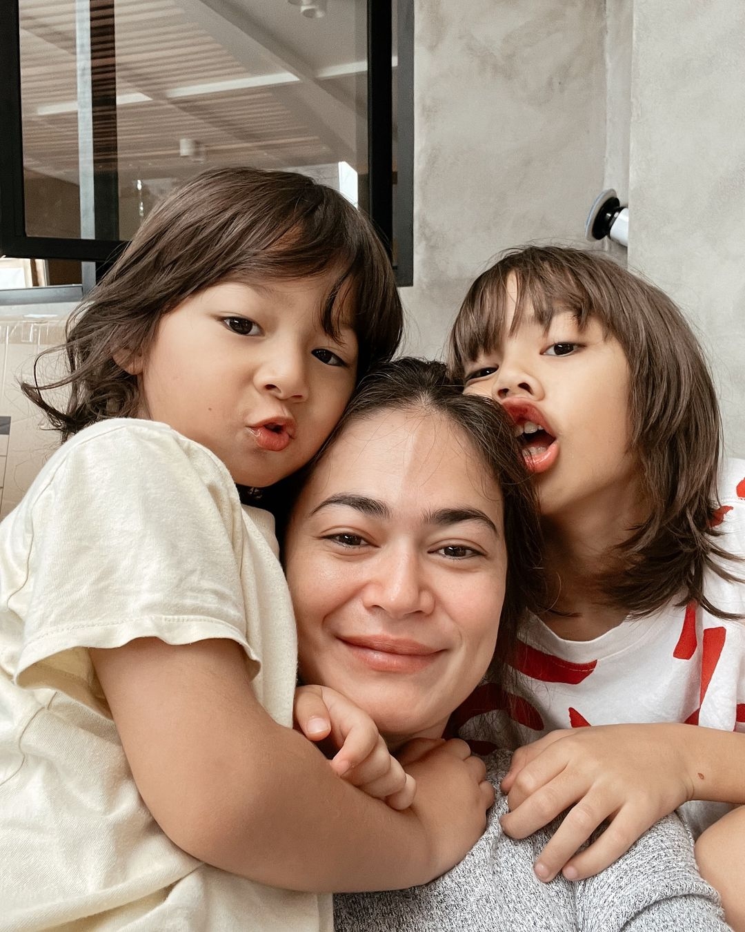 Sabai Morscheck dan Dua Putranya