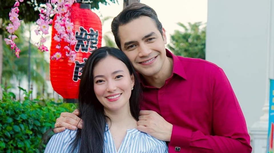 Jonas Rivanno dan Istri. Asmirandah
