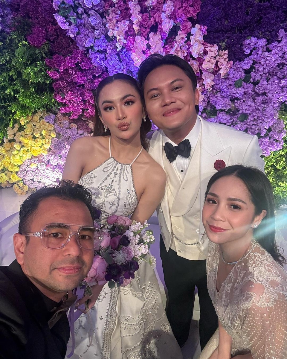 Raffi Ahmad dan Nagita Slavina di Pernikahan Rizky Febian dan Mahalini