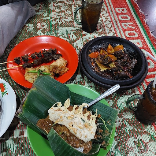 Rekomendasi Warung Khas Cipete Raya