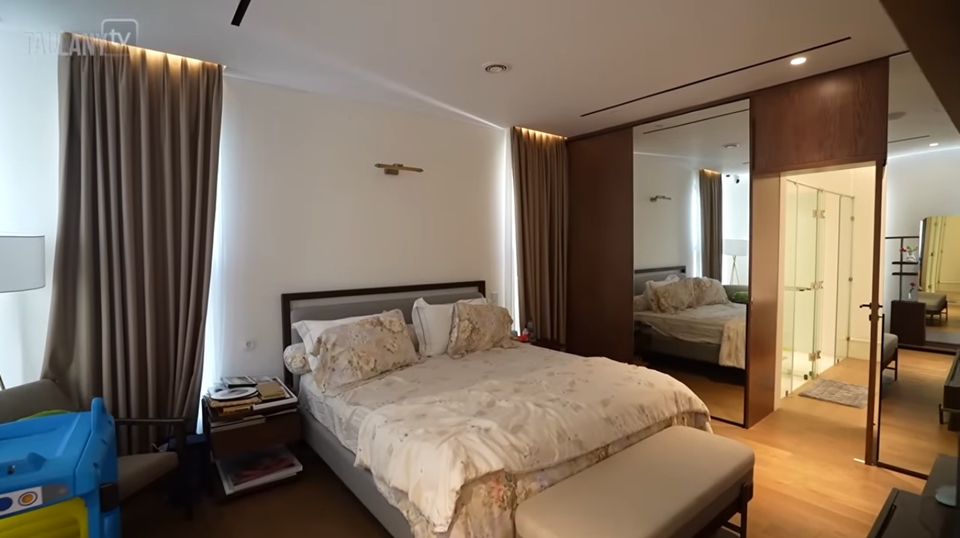 Potret Rumah Raffi Ahmad dan Nagita Slavina (YouTube/TAULANY TV)