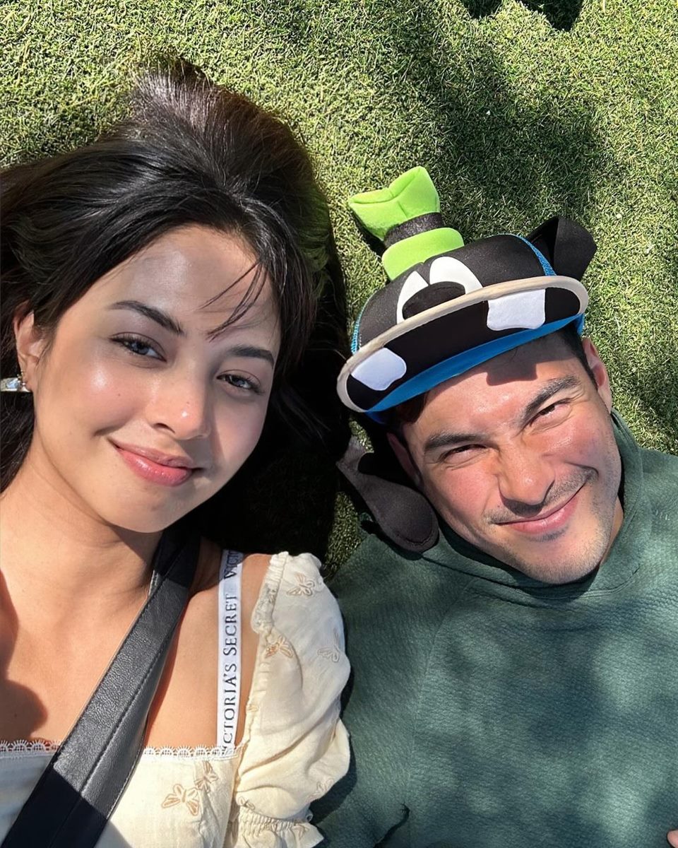 Aurelie Moeramans dan Pacarnya Go Public