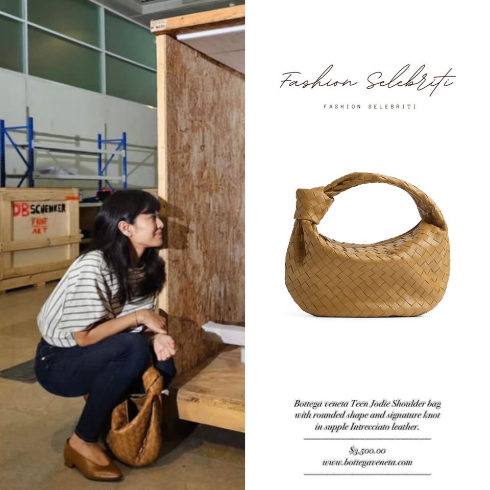 Gaya Dian Sastro [Instagram]