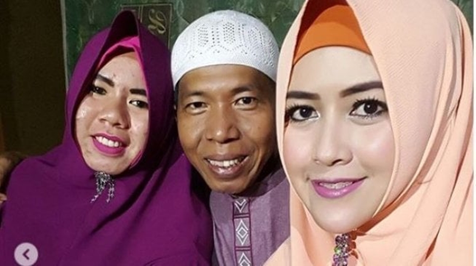 Potret Kiwil bareng Rohimah dan Meggy Wulandari di Masa Lalu