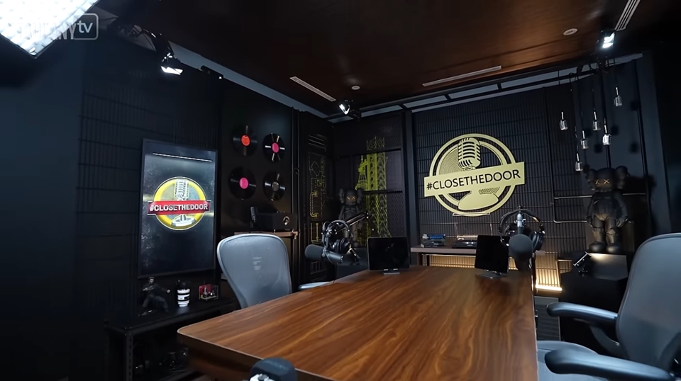 Sudut Kantor Baru Deddy Corbuzier