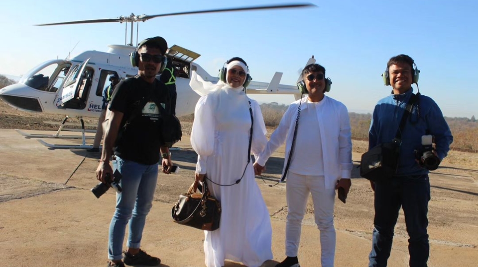 Potret Perjalanan Bulan Madu Irfan Hakim dan Istri di Afrika [Instagram]