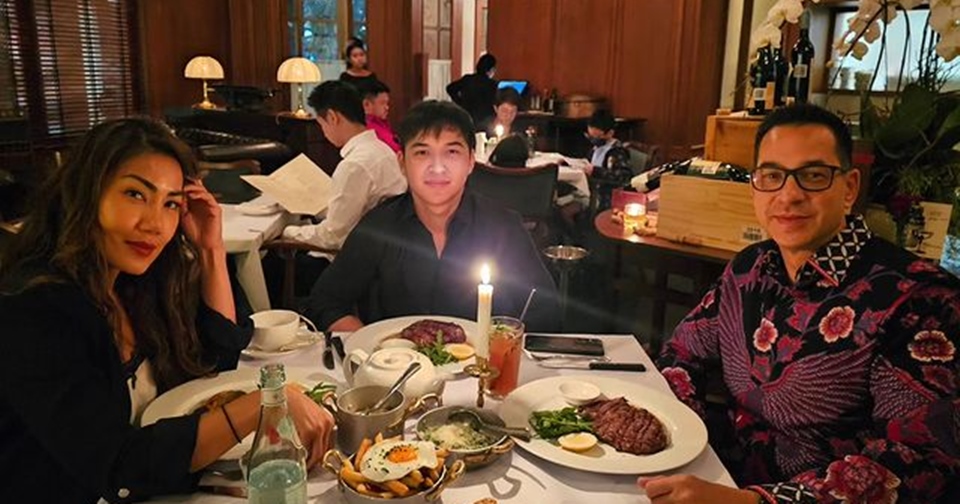 Ari Wibowo Bareng Anak dan Mantan Istri [Instagram]