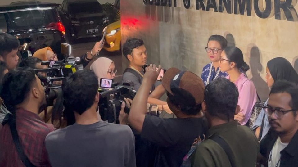 Bunga Zainal di Polda Metro Jaya [Instagram]