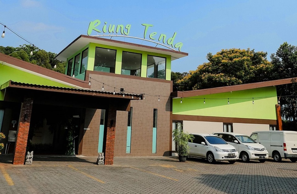 Resto Khas Sunda Riung Tenda [Instagram]