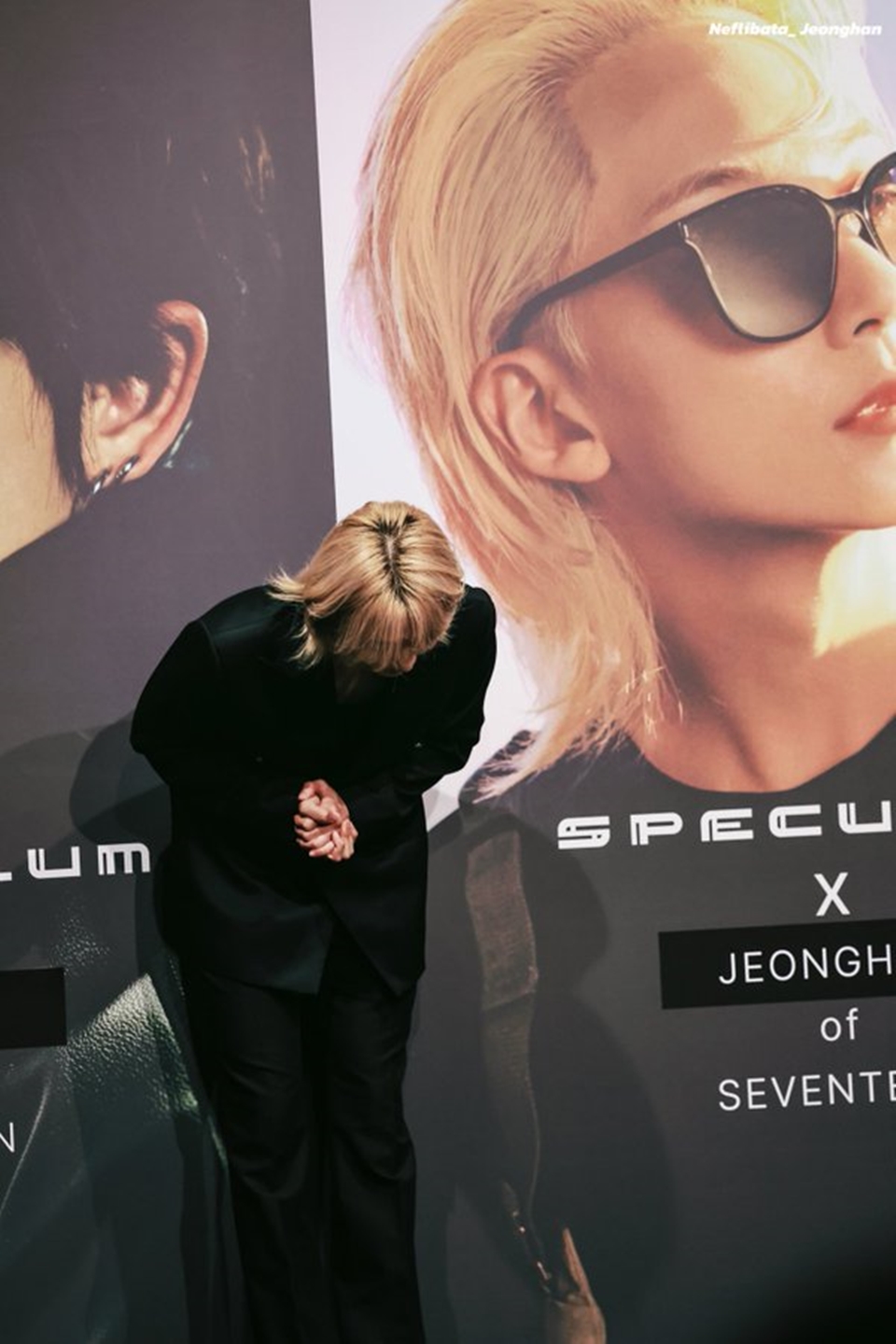 Jeonghan SEVENTEEN Membungkuk ke Publik sebelum Wamil [x.com]