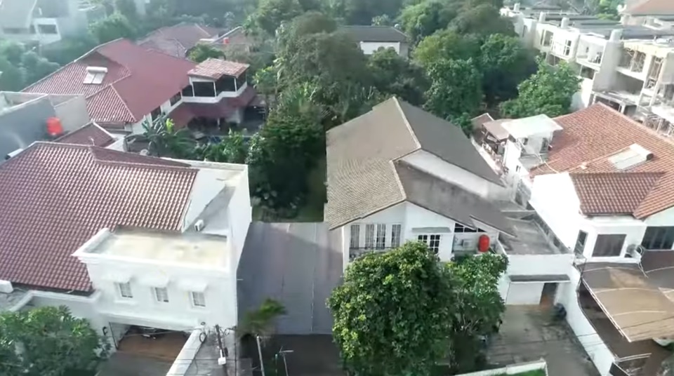 Rumah Mewah Diah Permatasari [YouTube]