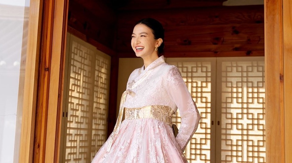 Raline Shah Pakai Hanbok Ikut Rayakan Chuseok [Instagram]