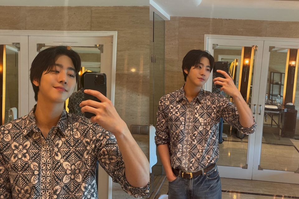 Ahn Hyo Seop Pakai Batik