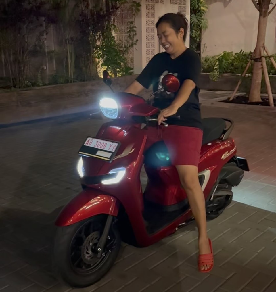 Soimah Pamer Motor Baru dari Happy Asmara & Gilga Sahid [Instagram]