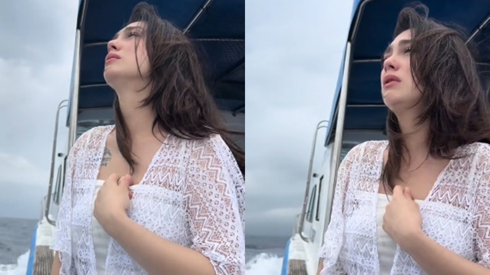 Celine Evangelista Nangis Sendirian di Tengah Laut [TikTok]