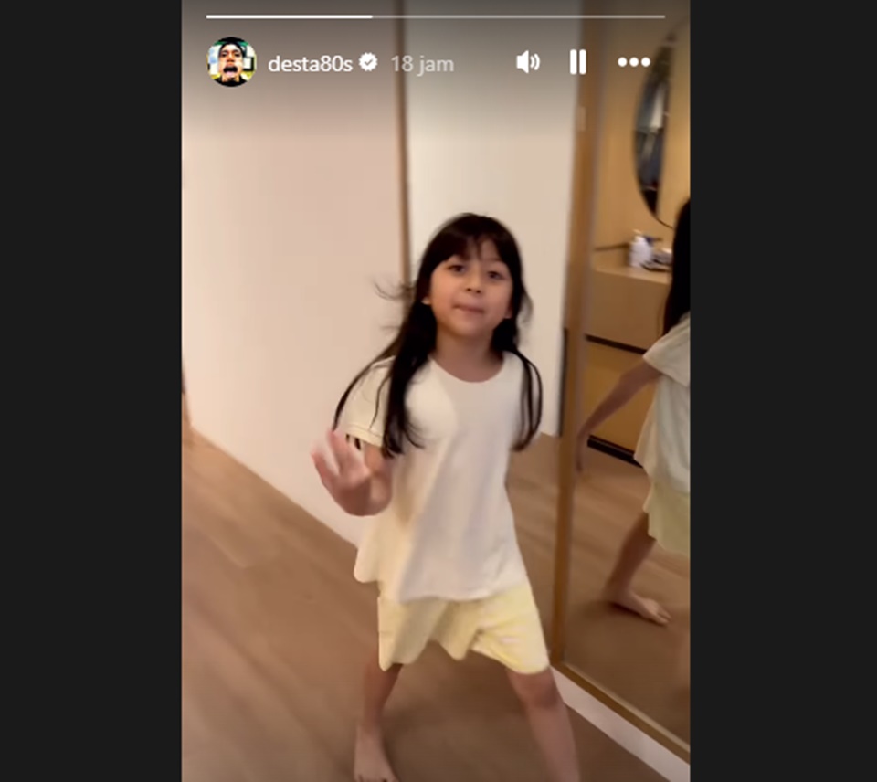 Momen Desta Mahendra Kena Omel Miskha Sang Putri [Instagram]