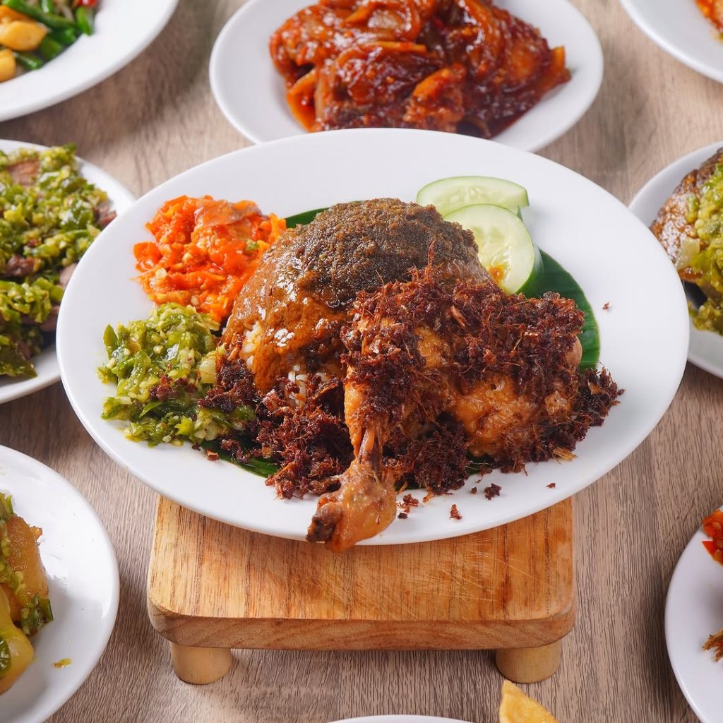 nasi padang di Warung Taburai