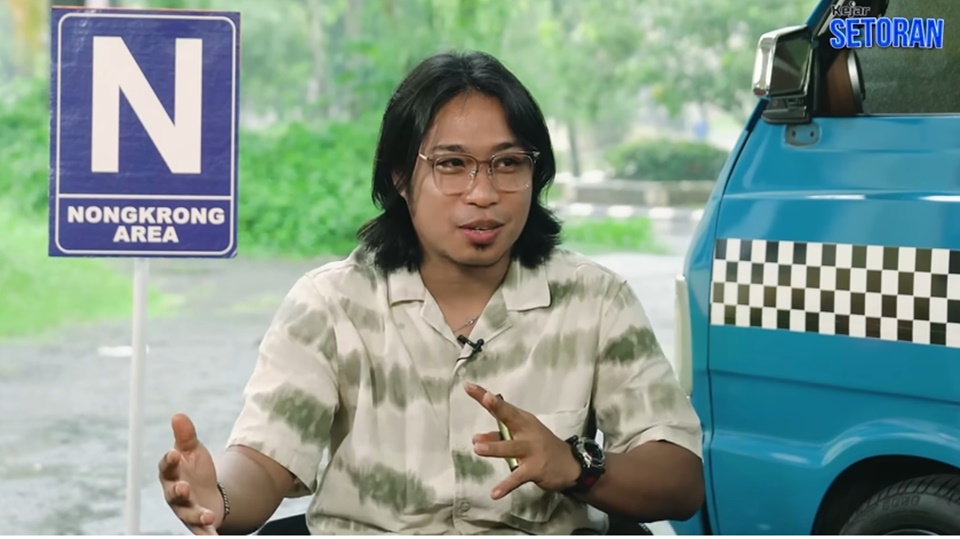 Praz Teguh Langsung Beli Angkot Rp28 Juta Tanpa Nawar [YouTube]