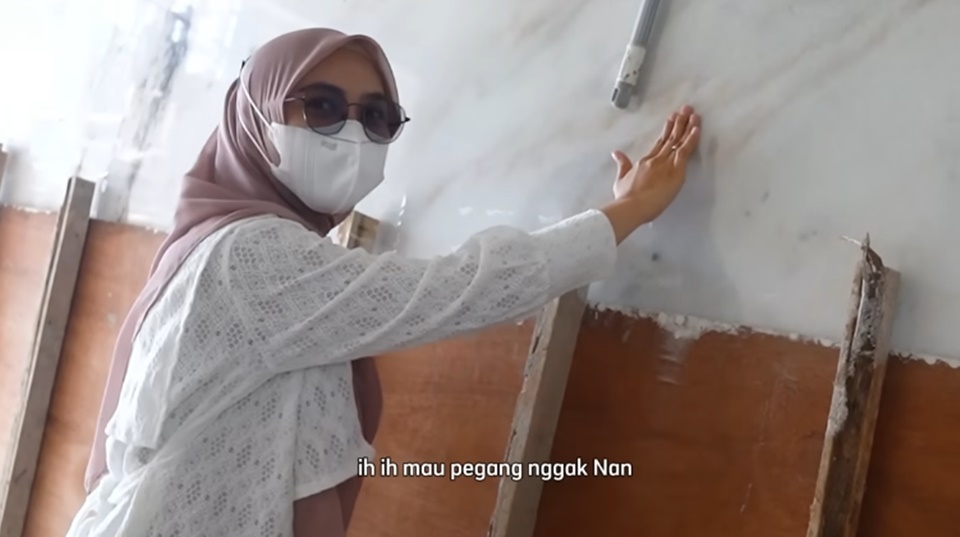 Ria Ricis Tunjukkan Penampakan Marmer Yang Kuras Uangnya [YouTube]