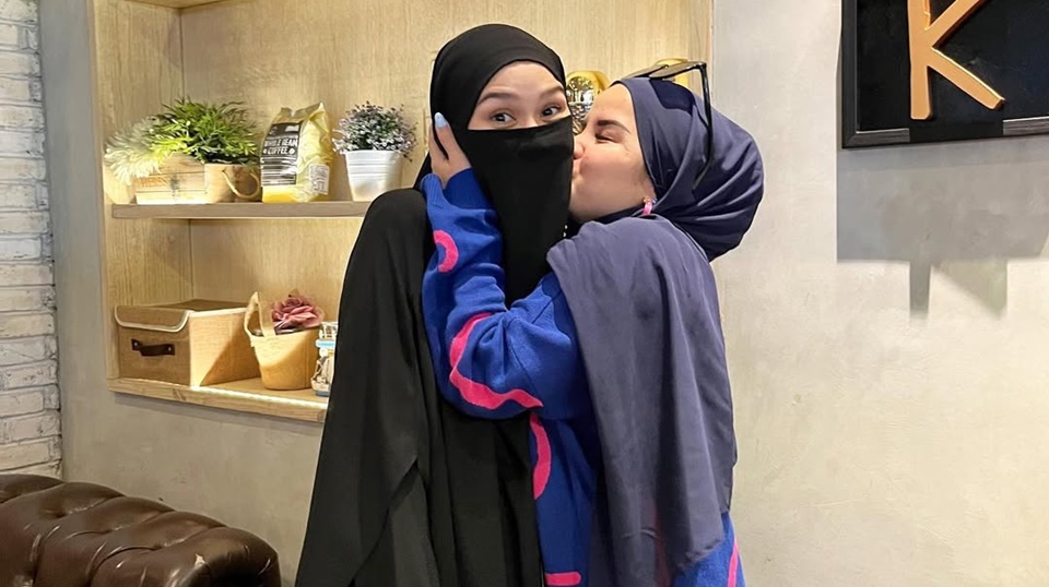 Kedekatan Zaskia Adya Mecca dan Sang Kakak [Instagram]