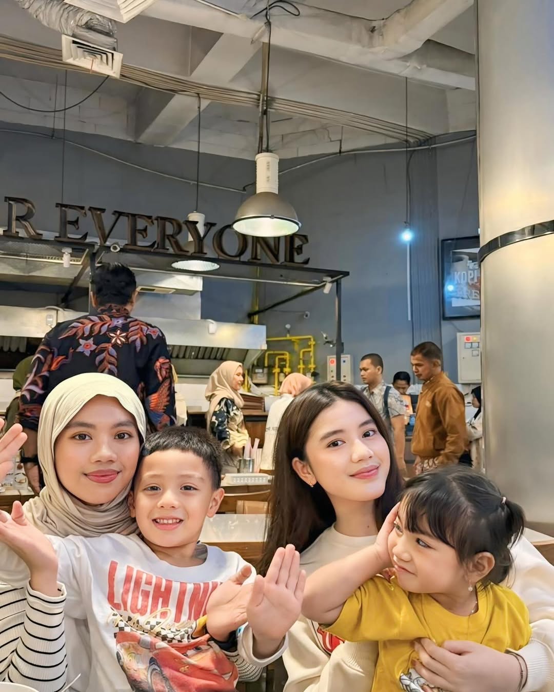 Anak-anak Haldy Sabri dan Irish Bella