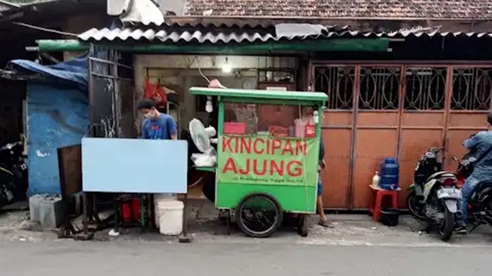 Kincipan Ajung Dekat Stasiun Duri