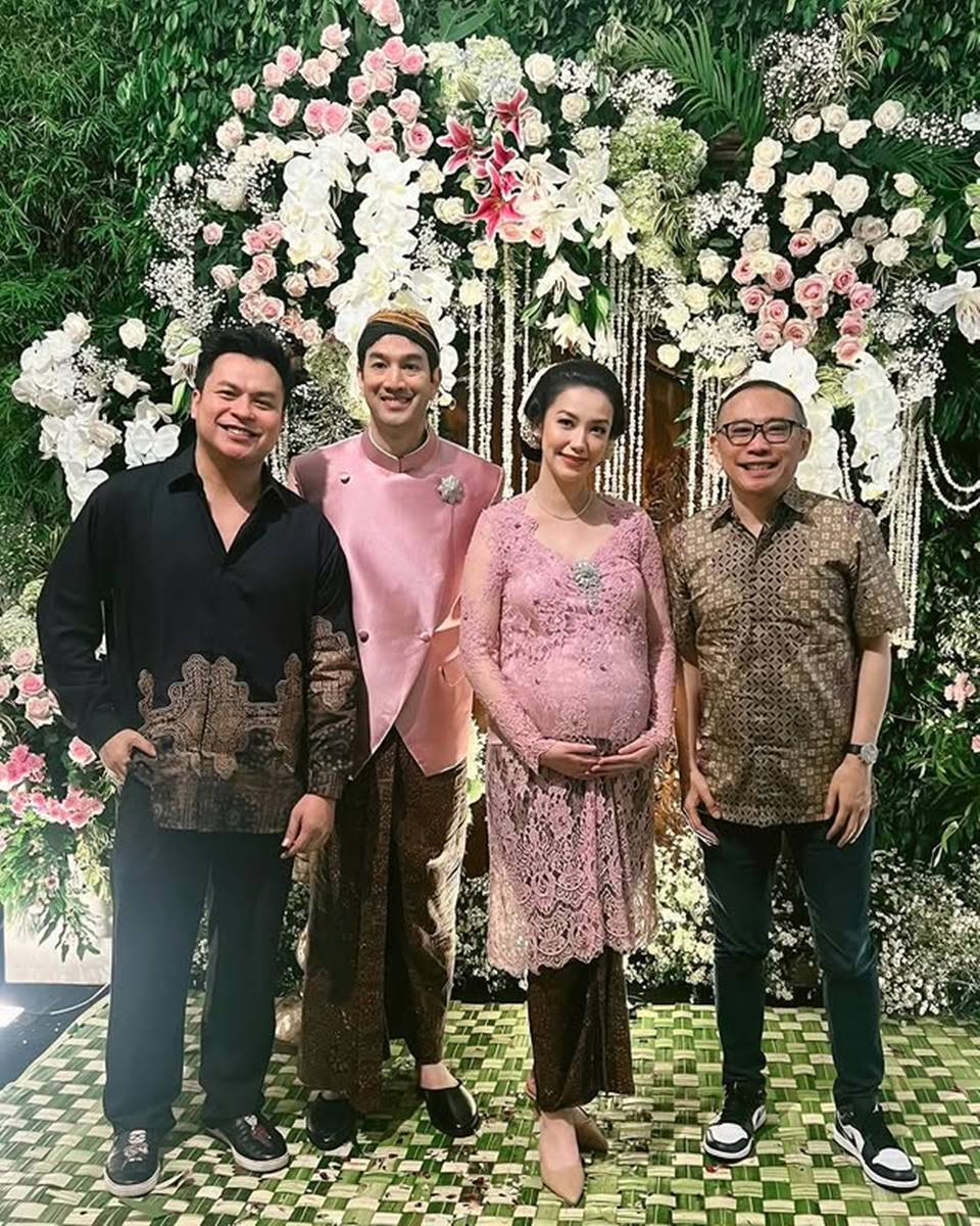 Acara 7 bulanan mitoni kehamilan Velove Vexia [instagram]