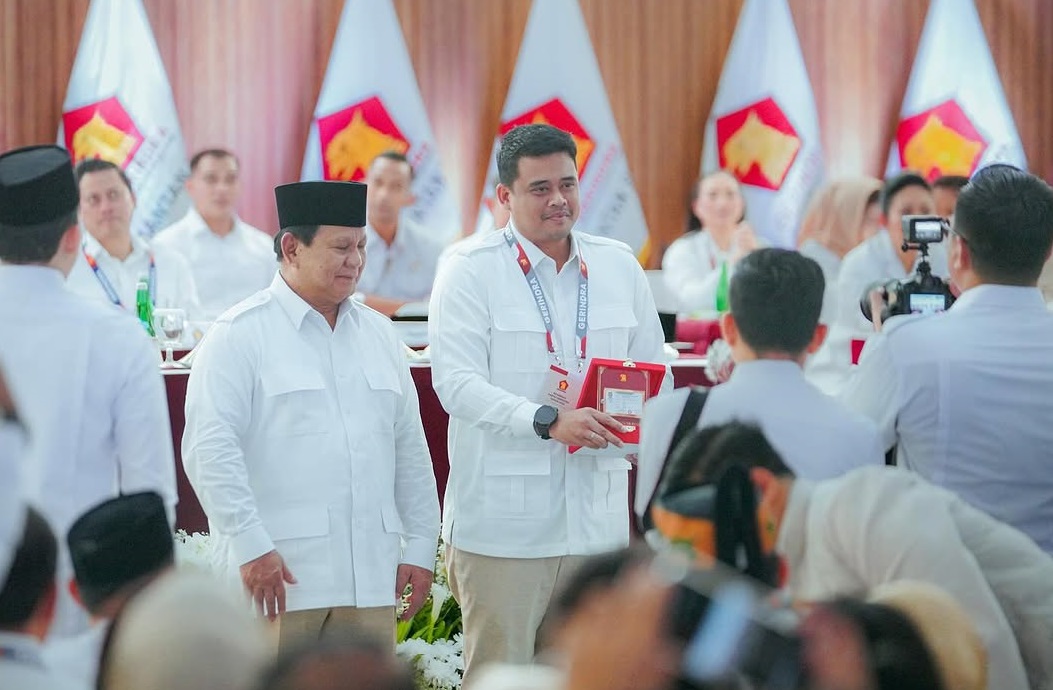 Gubernur Sumut Terpilih Bobby Nasution bersama presiden Prabowo Subianto. [Instagram]