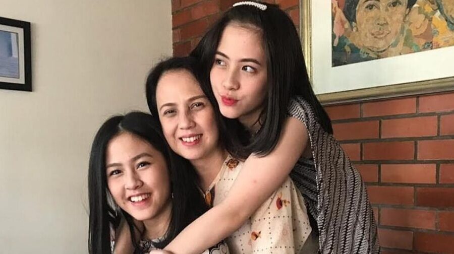 Adhisty Zara bersama Ibu dan Kakak Instagram