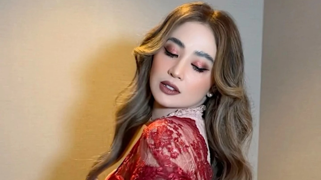 Dewi Perssik Pasrah Dibilang Keriput Instagram