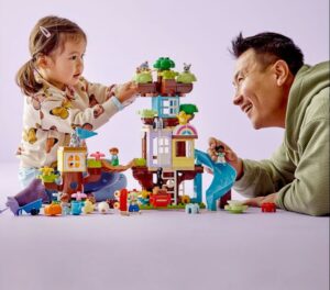 Ilustrasi anak bermain Lego Instagram Lego