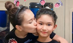 Ayu Ting Ting dan Umi Kalsum Instagram