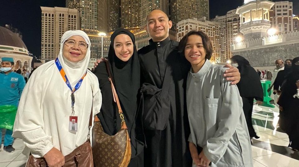 Keluarga BCL Umrah Instagram