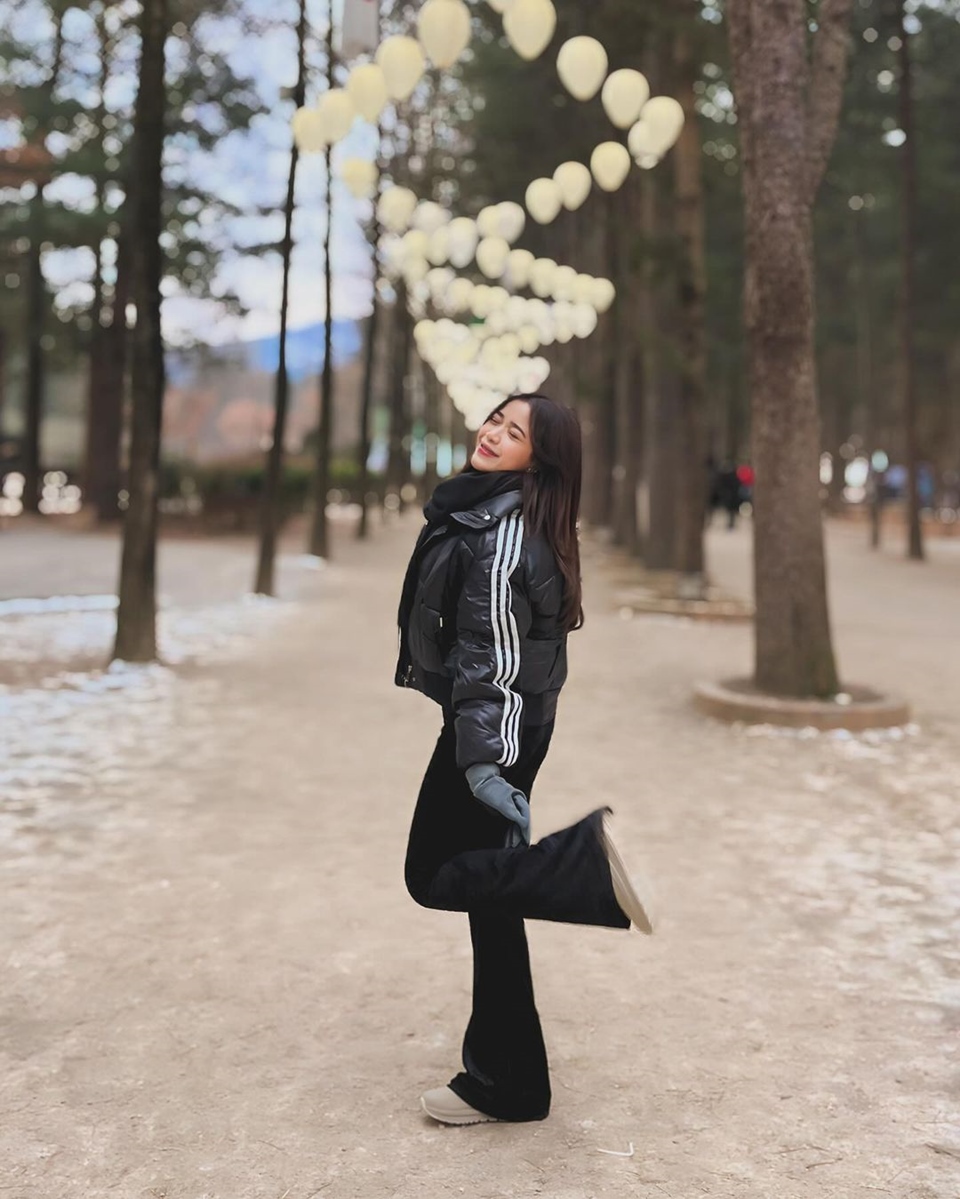 Brisia Jodie Curi Perhatian Warga Korea Instagram
