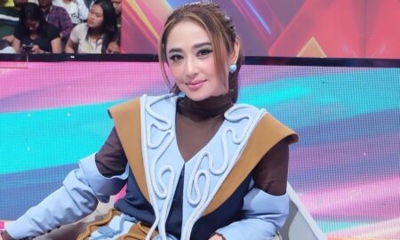 Dewi Perssik Tak Gubris Indah Sari [Instagram]
