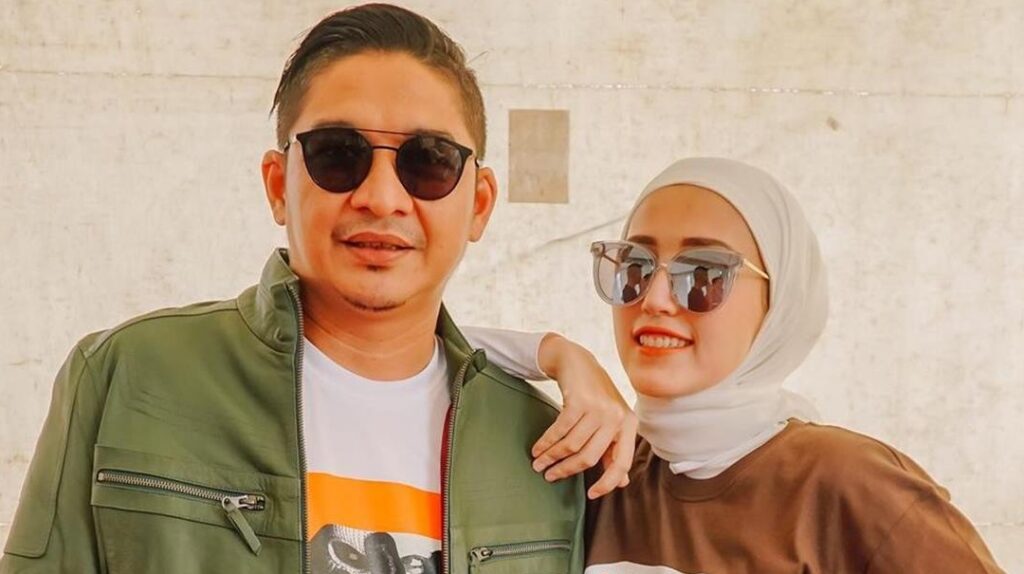 Pasha Ungu dan Adelia Pasha Nyaleg Bareng Instagram