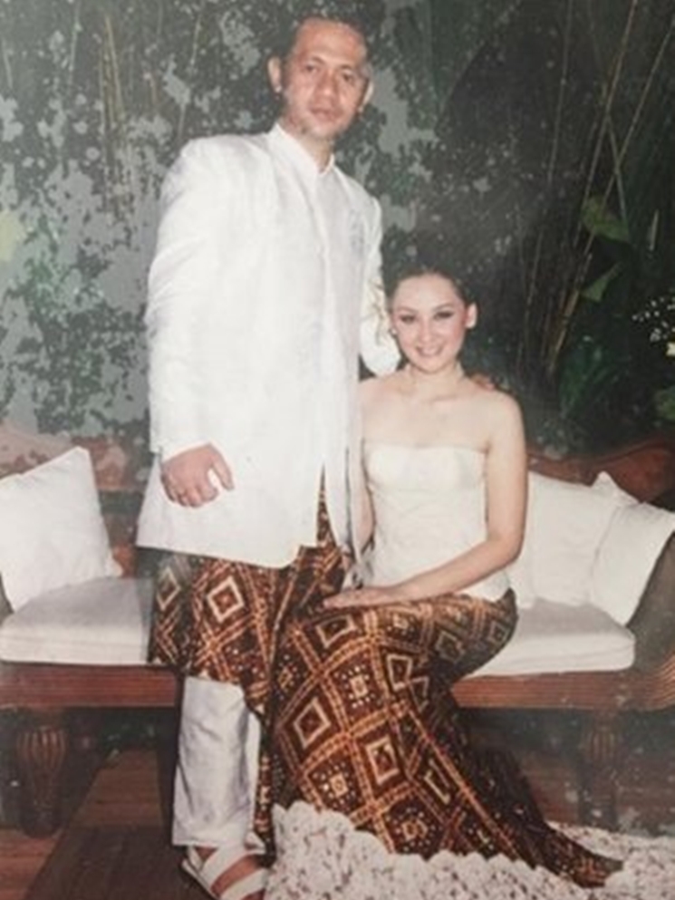 Pernikahan Artis Mona Ratuliu dan Indra Brasco Instagram