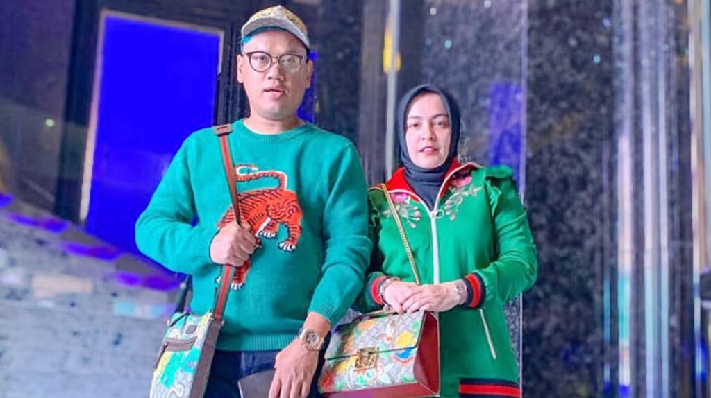 Ahmad Dhani dan Mulan Jameela Nyaleg Instagram