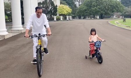 Sedah Mirah Nyanyi di Depan Presiden Jokowi [Instagram]