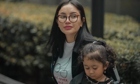 Nikita Mirzani Diduga Pacaran dengan Rizky Irmansyah Ajudan Prabowo