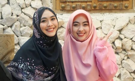 Oki Setiana Dewi & dr. Shindy Soal Ria Ricis Cerai [Instagram]