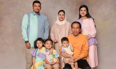 Keluarga Bobby Nasution dan Presiden Jokowi [Instagram]