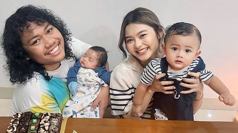 Marshel Widianto Cesen dan kedua anak mereka Instagram