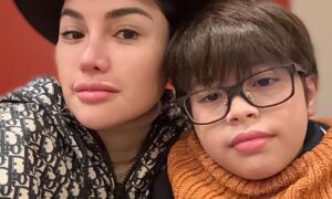 Nikita Mirzani dan Anak Keduanya, Azka