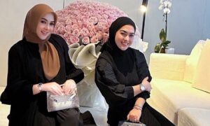 Syahrini dan Aisyahrani