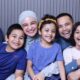 Shireen Sungkar bersama suami dan anak-anak [Instagram]