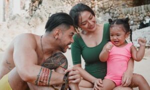 Siti Badriah bersama suami dan anak Instagram